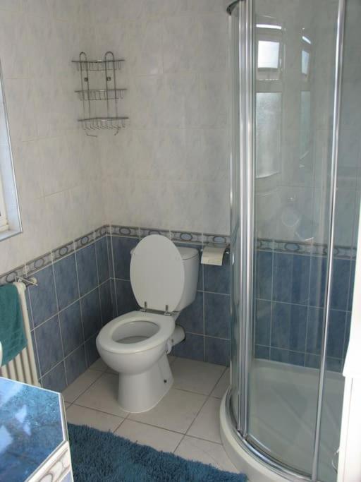 Modern Cosy Private Studio, Wifi, Ip-Tv, Must See Romford Extérieur photo
