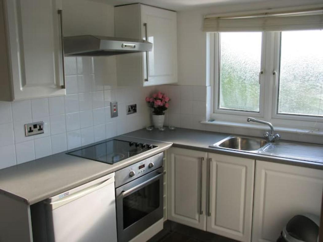 Modern Cosy Private Studio, Wifi, Ip-Tv, Must See Romford Extérieur photo
